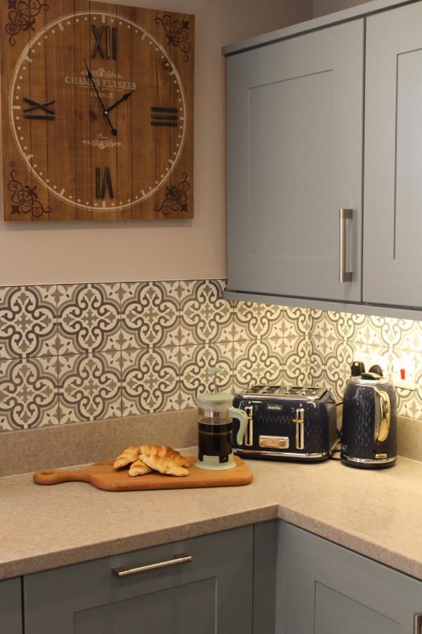 No4 Chapel Row Bed & Breakfast เบคเวลล์ ภายนอก รูปภาพ
